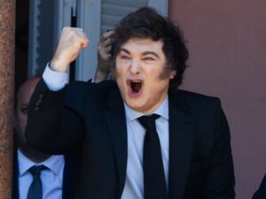 Javier Milei echó al jefe de la ANSeS y a la hija de Cavallo, embajadora en la OEA.