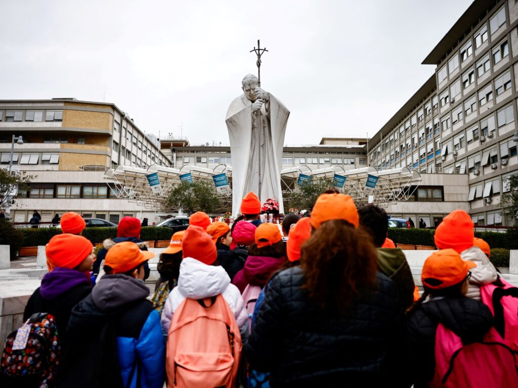 Visita de la primera ministra italiana al Papa: "Atento, receptivo y de buen humor"