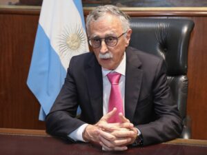 Cierre del Instituto Nacional del Cáncer: Funciones absorbidas por el Ministerio de Salud.