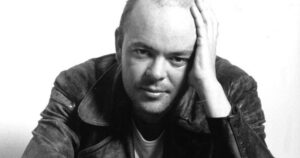 Un diario inglés descubrió a Luca Prodan y Sumo gracias a la biopic que está haciendo Armando Bo con Peter Lanzani