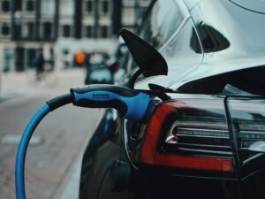 Eliminación de aranceles para autos eléctricos e híbridos: nueva reglamentación del Gobierno.