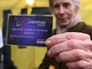 Encuestas recientes sobre la elección obsesiva de Macri y los Milei