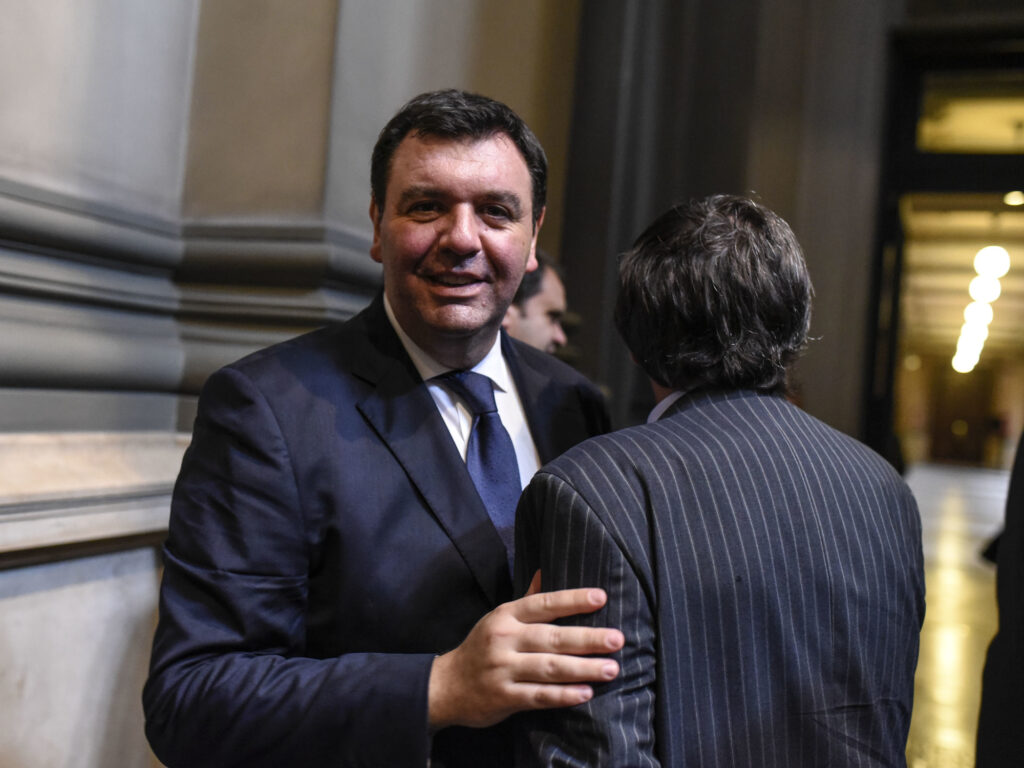 Lijo se aferra a su juzgado tras rechazo de licencia