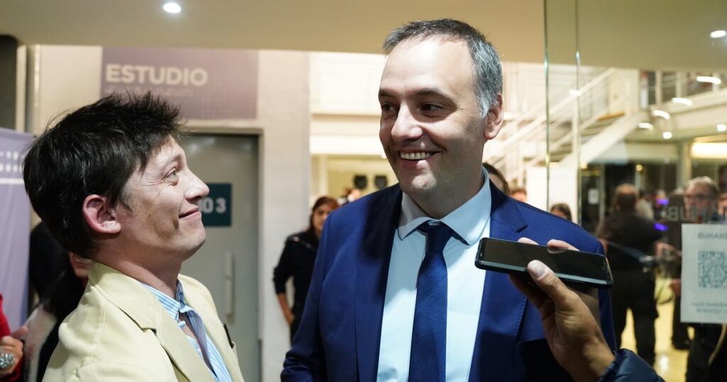 Manuel Adorni prometió cerrar el Canal de la Ciudad, donde se hizo el debate de candidatos legislativos en CABA