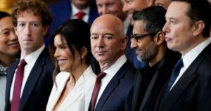 uno a uno, cómo es su relación con Donald Trump