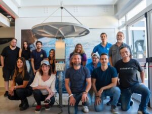 Oli: el robot que se conecta con el espacio sin prejuicios