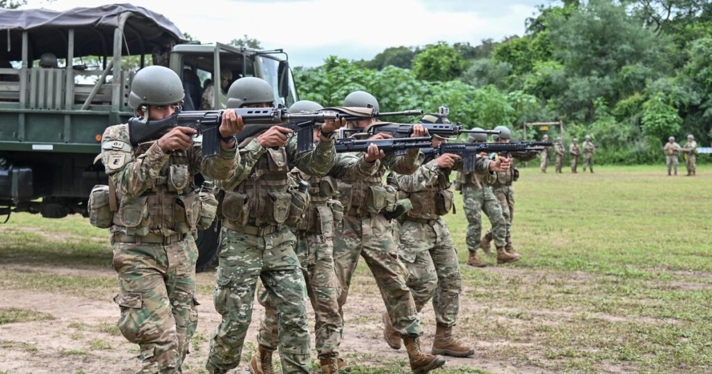 Con órdenes "reservadas", empezó un operativo conjunto de las FF.AA. y la Gendarmería en el norte para "enfrentar el narcotráfico"