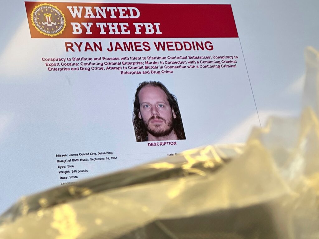 Ryan Wedding: Deportista fugitivo buscado por el FBI con recompensa millonaria