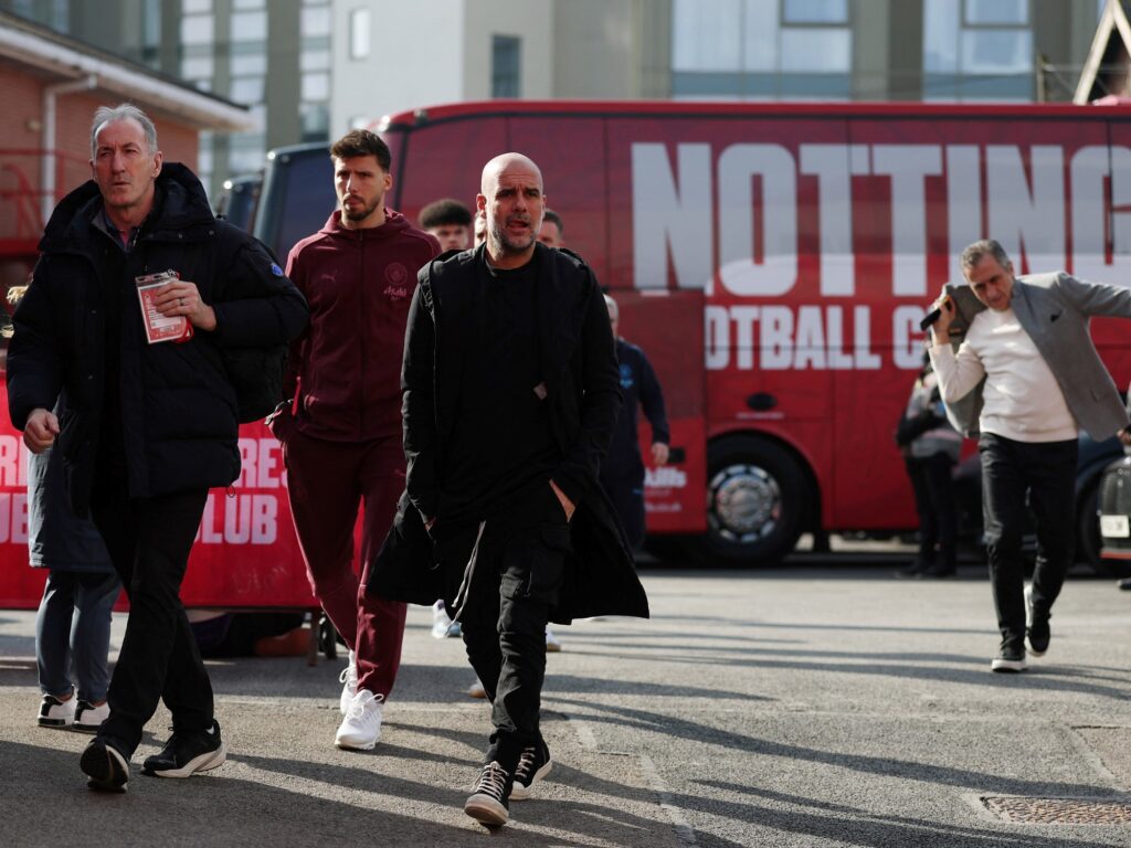 Sanción económica para Nottingham Forest por críticas a árbitro.