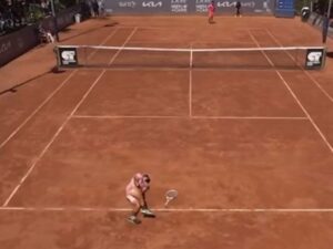 Tenista argentino causa preocupación al caer repetidamente en torneo en Chile.
