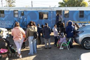 Espíndola: “Vemos diariamente que cada vez se acercan más familias que quedaron sin obra social”