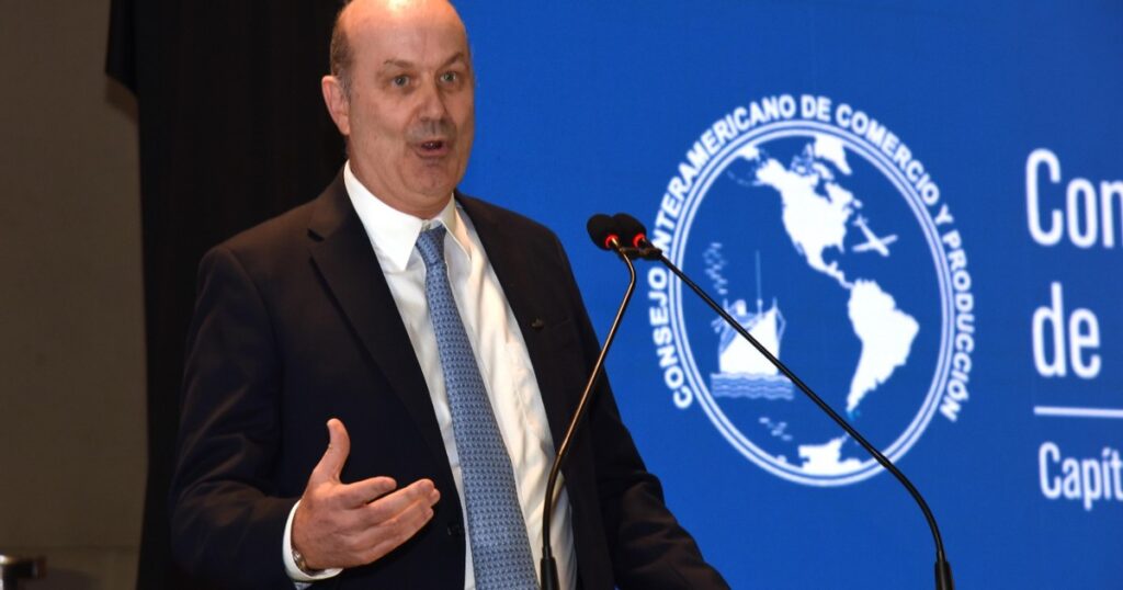 Federico Sturzenegger adelantó que el Gobierno no buscará renovar las facultades delegadas