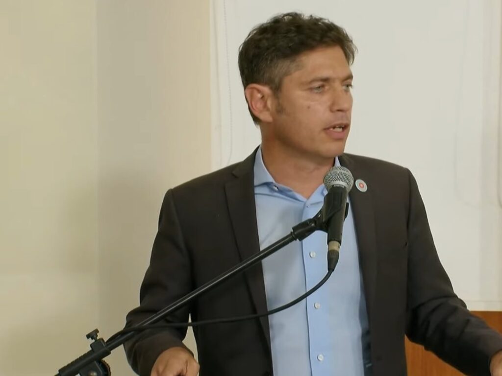 El PJ bonaerense respalda a Kicillof y denuncia a Milei por utilizar el dolor de las víctimas.