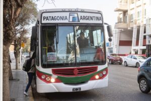 Sigue vigente el paro de colectivos