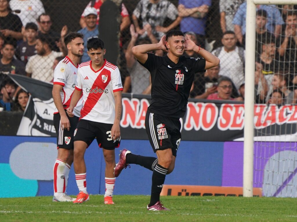 Deportivo Riestra vs River Plate: cuándo es, hora y dónde ver el partido en vivo y online