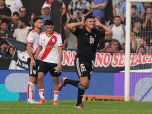 Deportivo Riestra vs River Plate: cuándo es, hora y dónde ver el partido en vivo y online