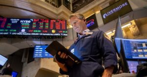 Las acciones argentinas suben más de 7% en Wall Street en medio de una mejora de las expectativas globales