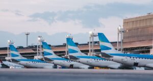 Aerolíneas y una paritaria para hacerla "más privatizable"