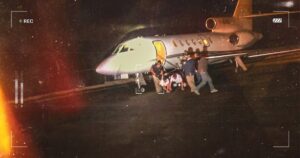Por qué vale la pena ver "Air Cocaine", el documental de Netflix con narcos, aviones privados y justicia internacional que