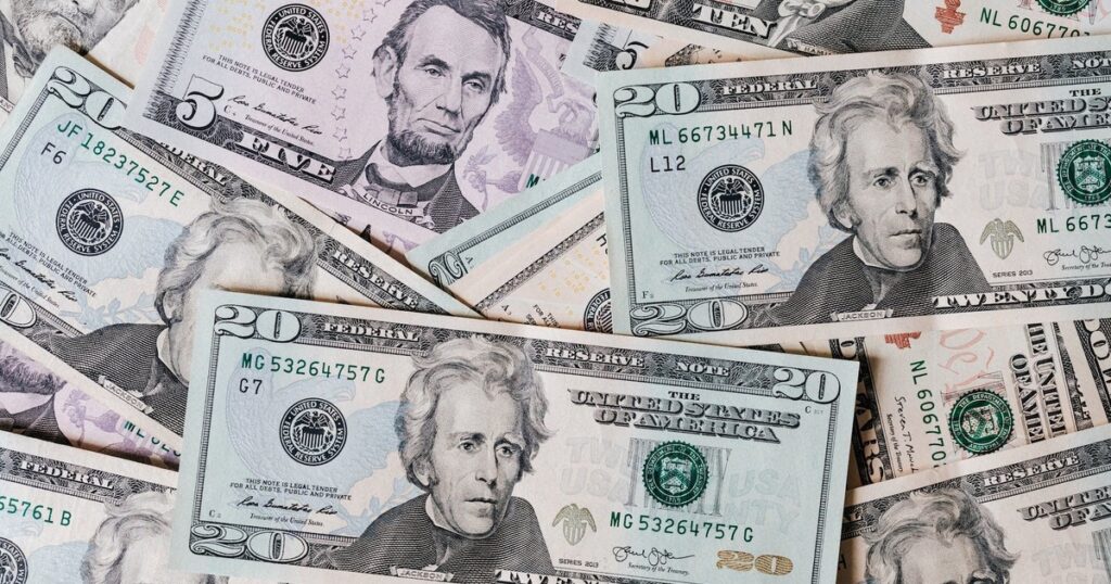 Dólar hoy y dólar blue, EN VIVO: a cuánto cotiza el oficial y cuál es el precio del paralelo este viernes 10 de julio, minuto a minuto