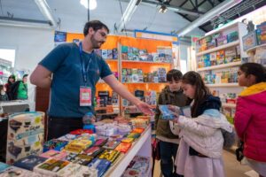 Gran cierre de la Feria del Libro con Luis Novaresio, Facundo Arana y Darío Sztajnszrajber