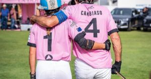 con su hija Mia, de 22 años, fueron campeones del Abierto Británico
