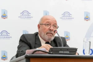 Lattanzio sobre el transporte: "cansa la presión que pone este monopolio"