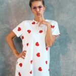 Estampados primaverales: cómo combinarlos para un look perfecto en 2025.