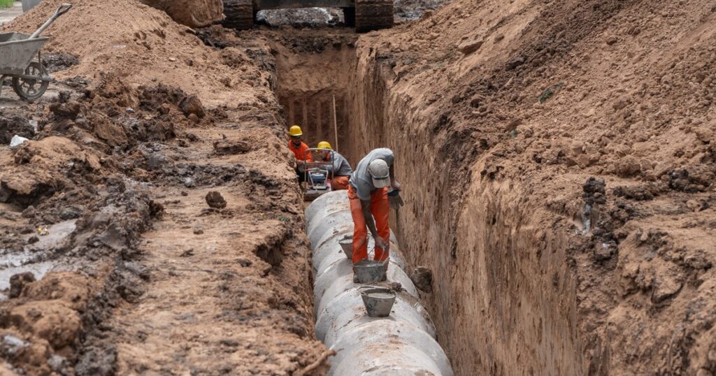 Las constructoras apenas cobraron el 20% de las deudas pero ninguna inició juicio contra el Estado