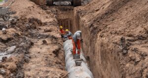 Las constructoras apenas cobraron el 20% de las deudas pero ninguna inició juicio contra el Estado