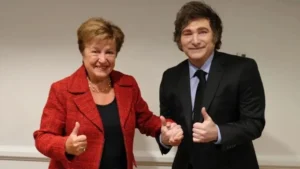 El FMI aprobó la revisión del acuerdo y enviará USD 2.000 millones a la Argentina