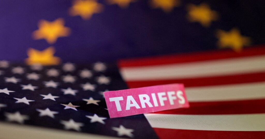 Trump amenaza con un arancel del 35 % a la Unión Europea si no invierte 600.000 millones en Estados Unidos