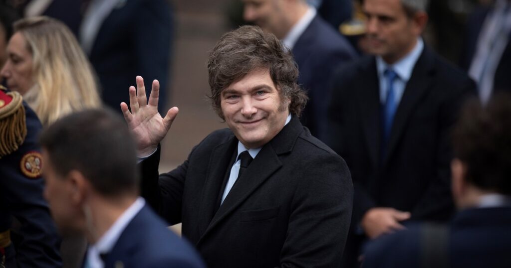 el Presidente le toma juramento a Lisandro Catalán y prepara el anuncio del Presupuesto 2026
