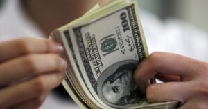 a cuánto cotiza el oficial y cuál es el precio del paralelo este martes 2 de septiembre, minuto a minuto