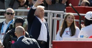 se viralizó un polémico anuncio de Kai Trump, la nieta de 18 años de Donald Trump, antes de la Ryder Cup de golf