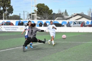 Copa Regional Femenina: Ferro lo ganó en el final y sacó ventaja en La Nueva Salitrera
