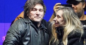 Javier Milei arranca en Ushuaia su gira nacional de campaña para la votación de octubre