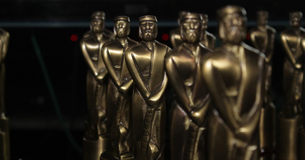 cómo será la transmisión tradicional y la del stream, las duplas, los horarios y cuál será el homenaje sorpresa de la noche