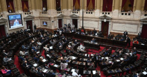 Javier Milei y sus medidas, EN VIVO: tras los vetos al financiamiento universitario y el Garrahan, preparan una sesión especial en el Congreso para voltearlos
