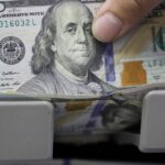 Utilice este título a cuánto cotiza este domingo 15 de febrero y cree en base a ese titulo original un titulo nuevo, preciso, comprensible y que no pierda relacion con el titulo original. Necesito que me devuelvas solo y nada mas que el titulo nuevo.