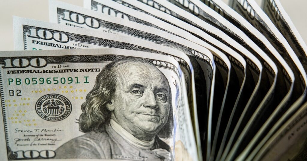 Dólar hoy y dólar blue, EN VIVO: a cuánto cotiza el oficial y cuál es el precio del paralelo este lunes 20 de octubre, minuto a minuto