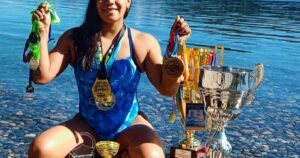 la historia de Mayte Puca, de estar postrada y vivir una infancia de dolor a no parar de ganar maratones acuáticas