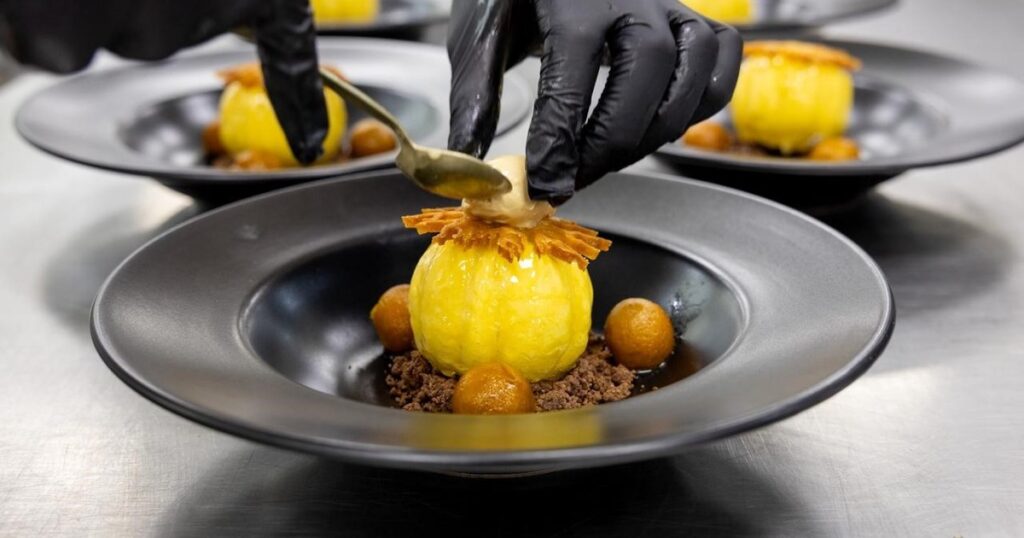 Postres, tortas y esculturas de chocolate, en la búsqueda de los mejores pasteleros del país