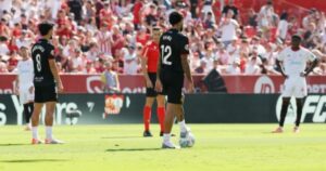 duro cruce de Dani Carvajal a Tebas