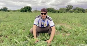 un productor concretó la primera exportación de sandías tras la desregulación del mercado