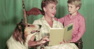 June Lockhart, famosa por series como Lassie y Perdidos en el Espacio