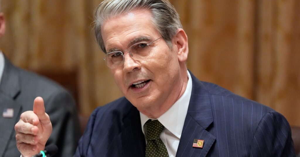 El mensaje de Bessent y un guiño a Milei que mira el mercado tras el triunfo electoral de La Libertad Avanza