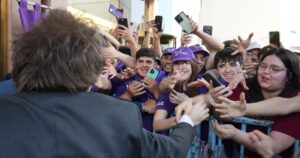Tres nuevas encuestas (una confidencial) ponen a La Libertad Avanza arriba en una provincia clave