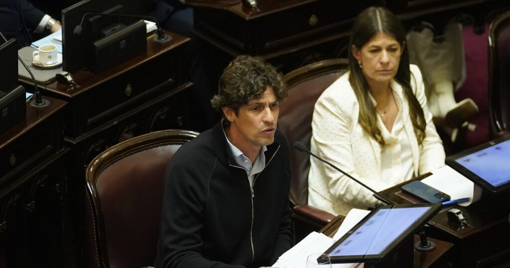 La oposición no se atrevió a la moción de censura contra Guillermo Francos pero le envió una primera advertencia