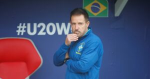 por qué en el país vecino otra vez se habla de "la maldición del gato"